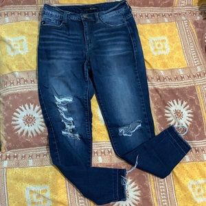 KanCan mid-rise distressed jean